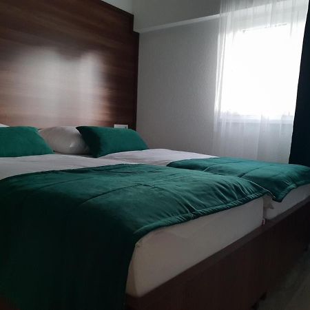Apartments And Rooms Villa Majestic Bihać Zewnętrze zdjęcie